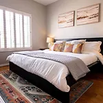 Desert Canyon Retreat W Heated Pool & Desert View
