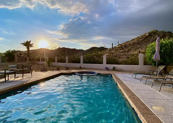 Desert Canyon Retreat W Heated Pool & Desert View